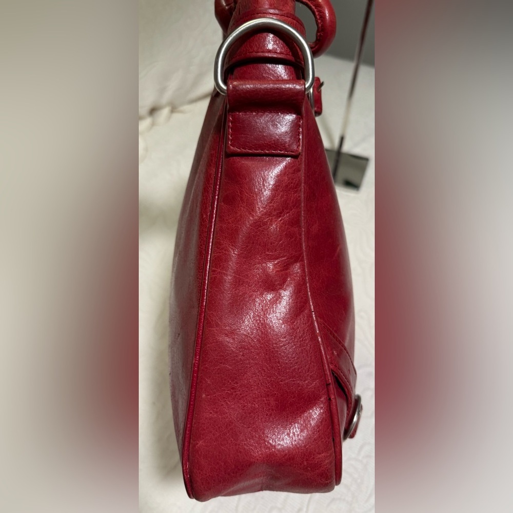 Gently Used LATICO Red Leather Handbag - Picture 4 of 7